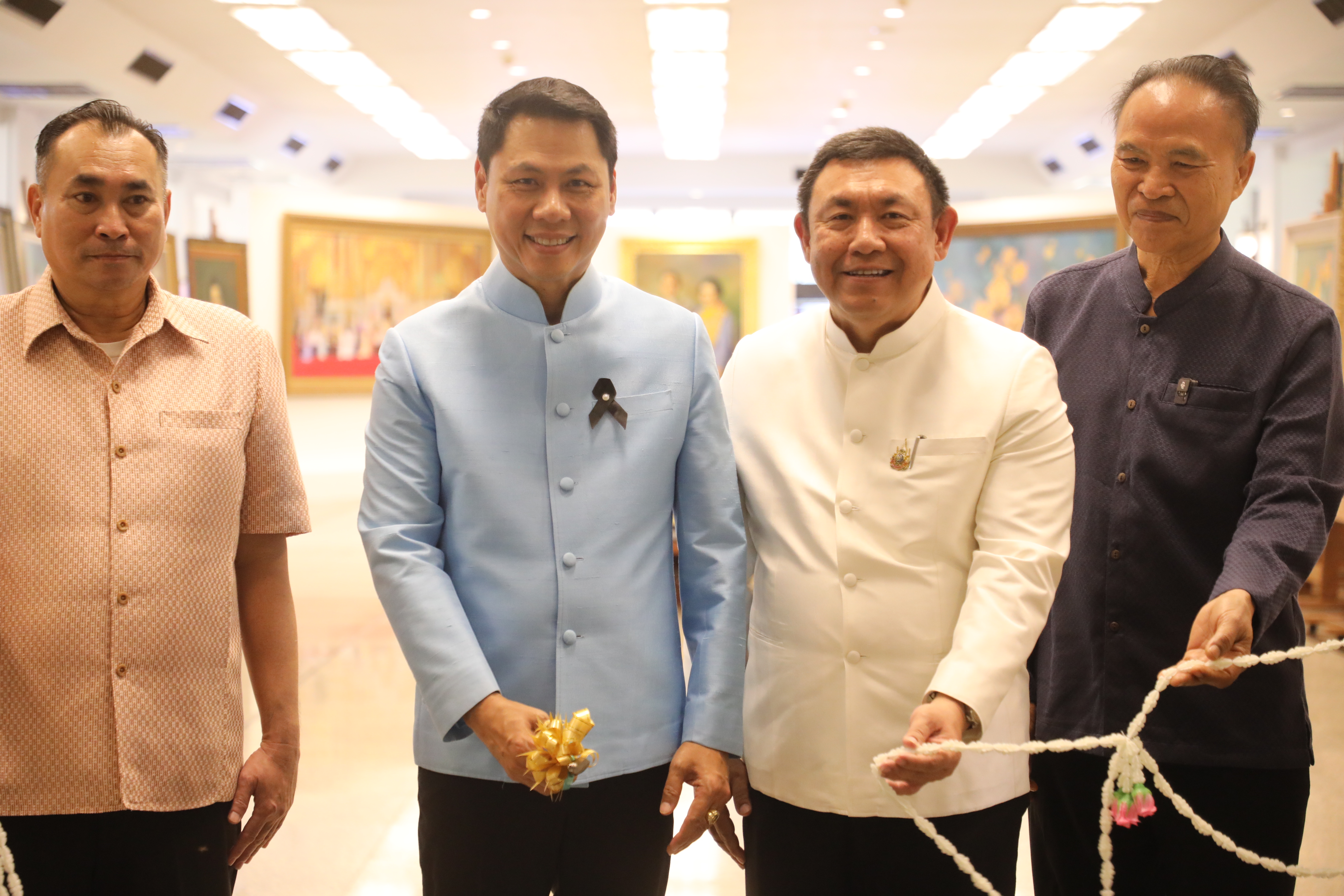 title - มากกว่าความรักระหว่างคู่ครอง คือความรักต่อปวงชน ส.ป.ก. จัดงาน “รักแห่งศิลป์ รักแห่งแผ่นดิน” พลังแห่งศิลปะที่เชื่อมโยงสถาบันและประชาชน